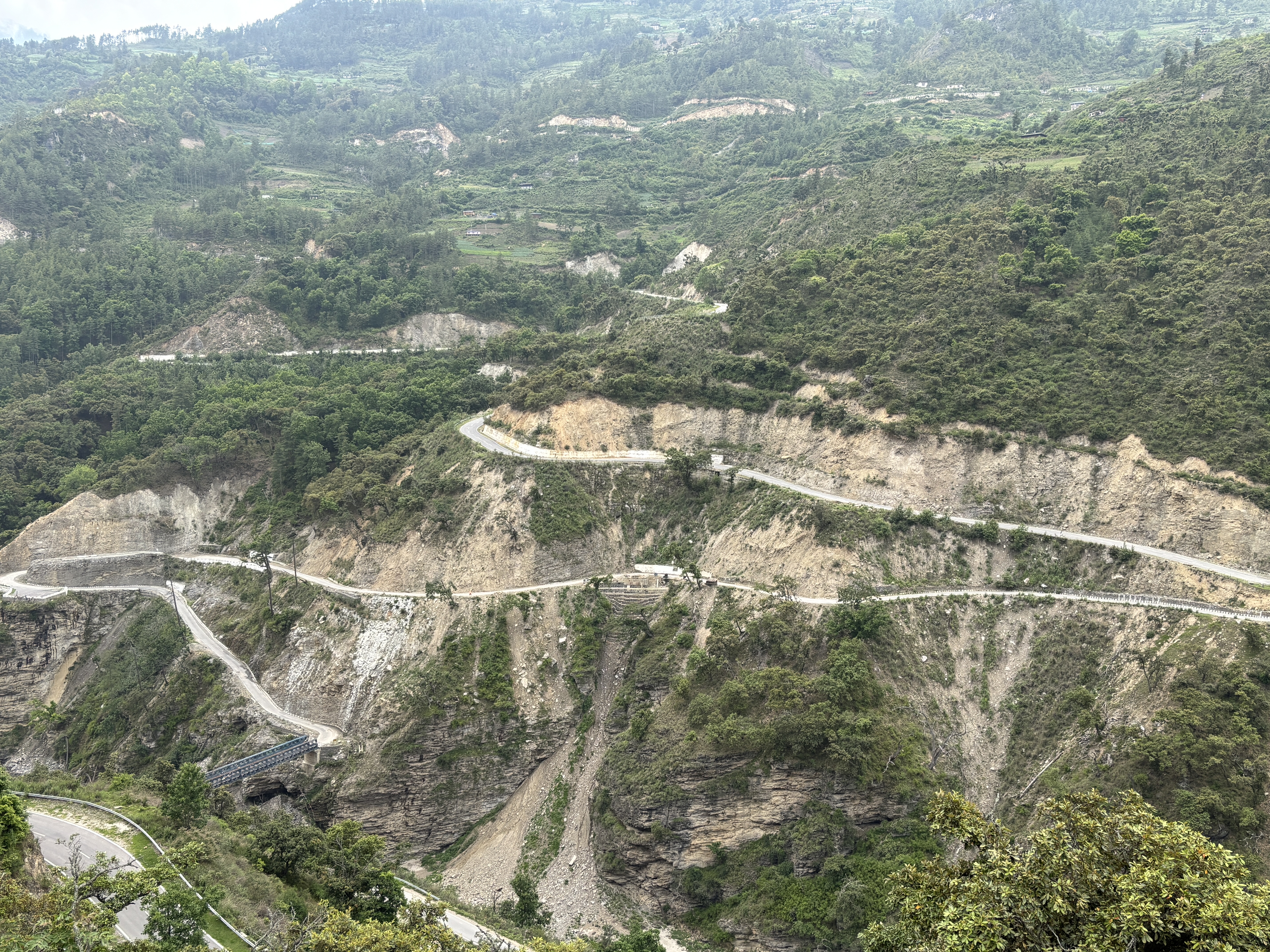 Views and winding road down along the trip
