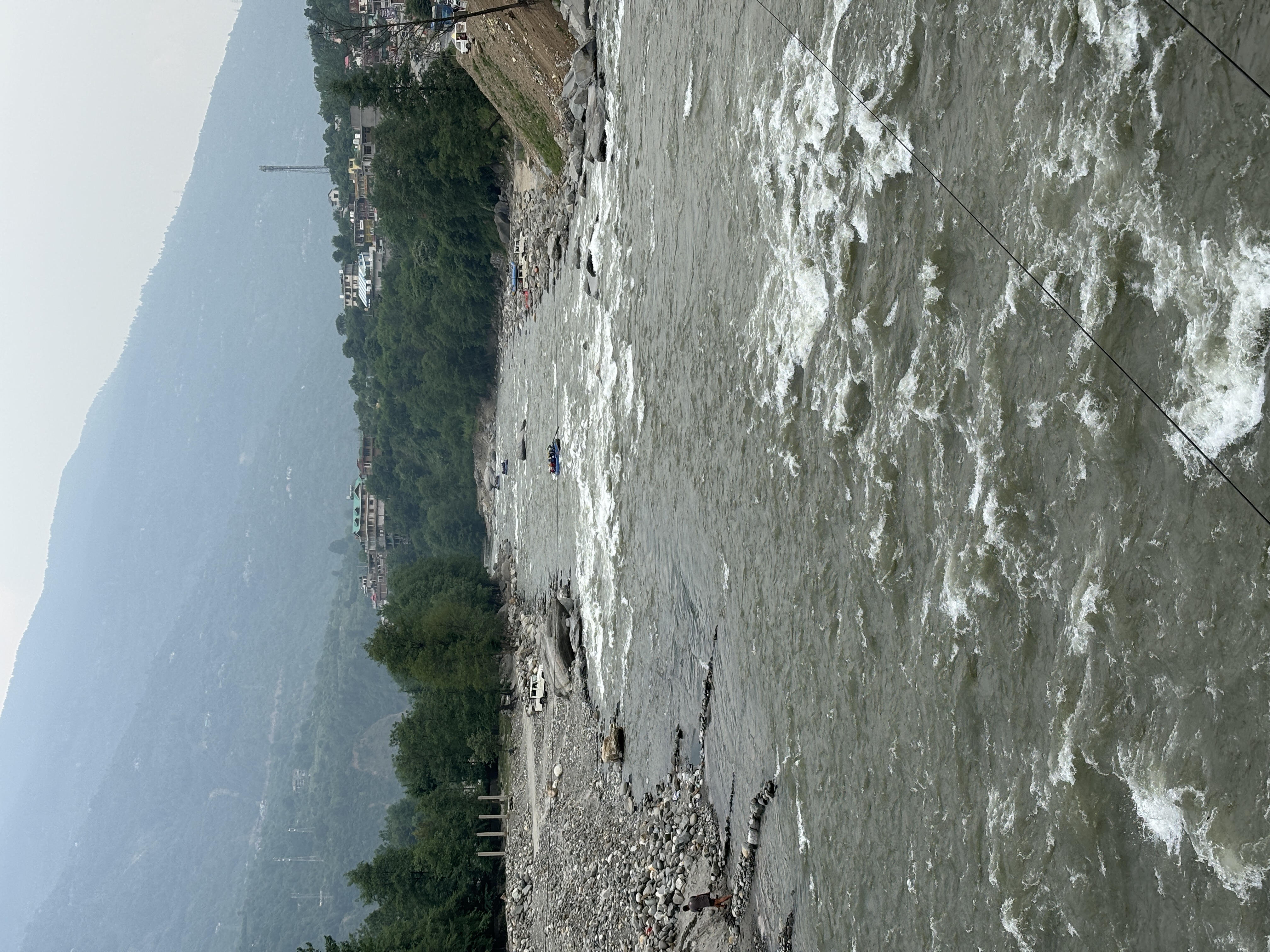 The pause at Kullu to admire the river and rafting views