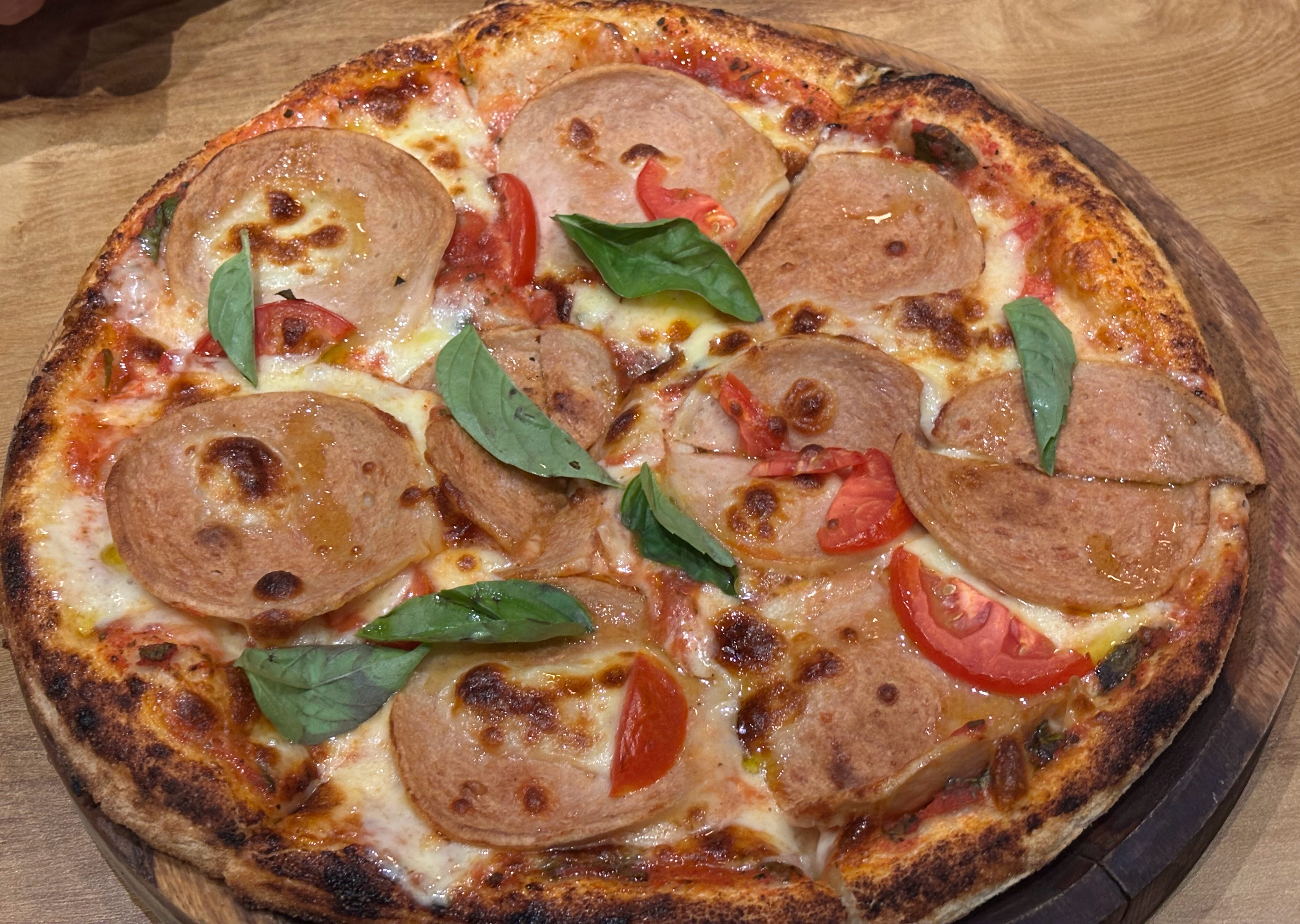 Pizza for the kids at Cafe del Mar