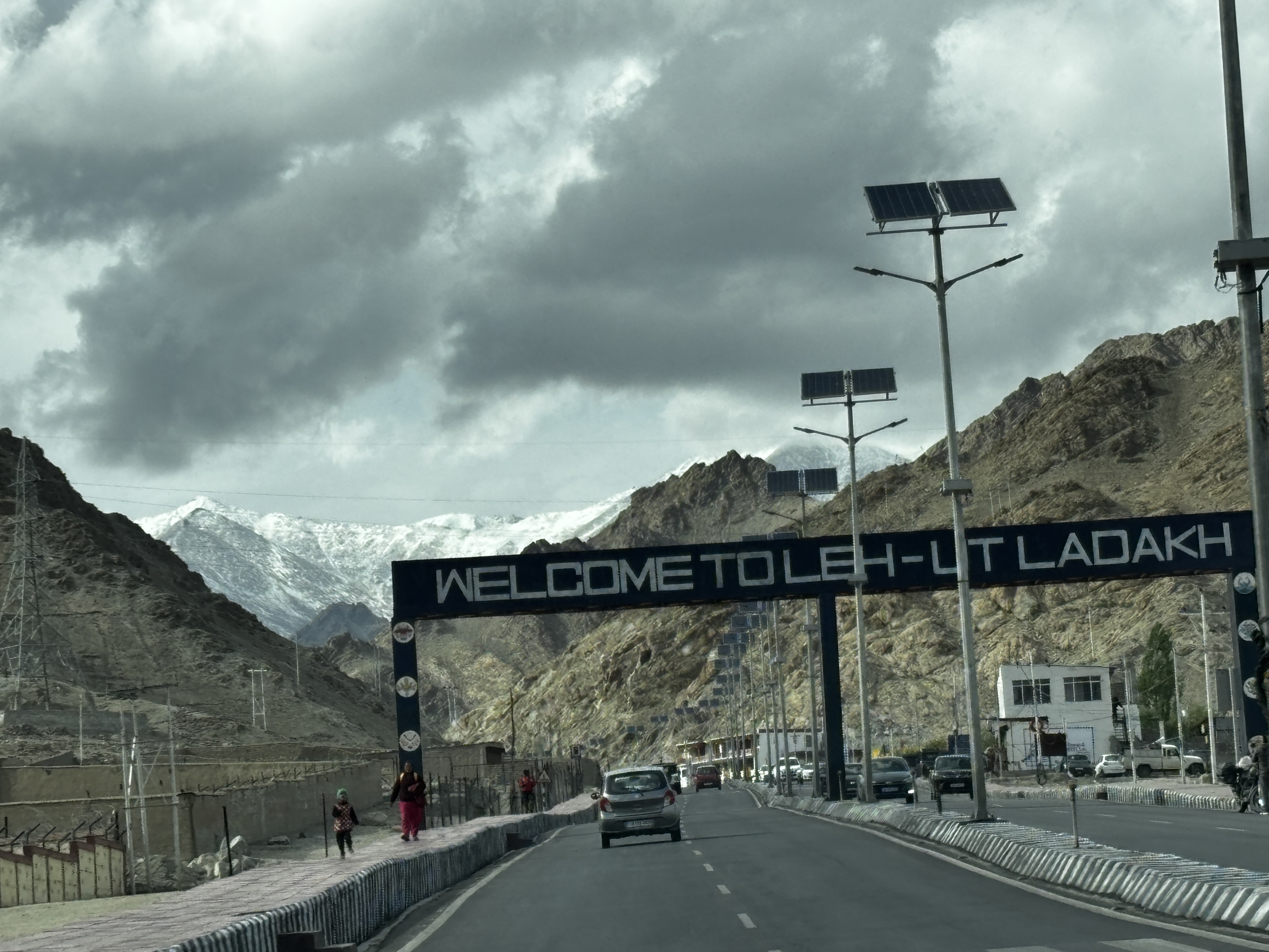 12 hours later finally entering Leh