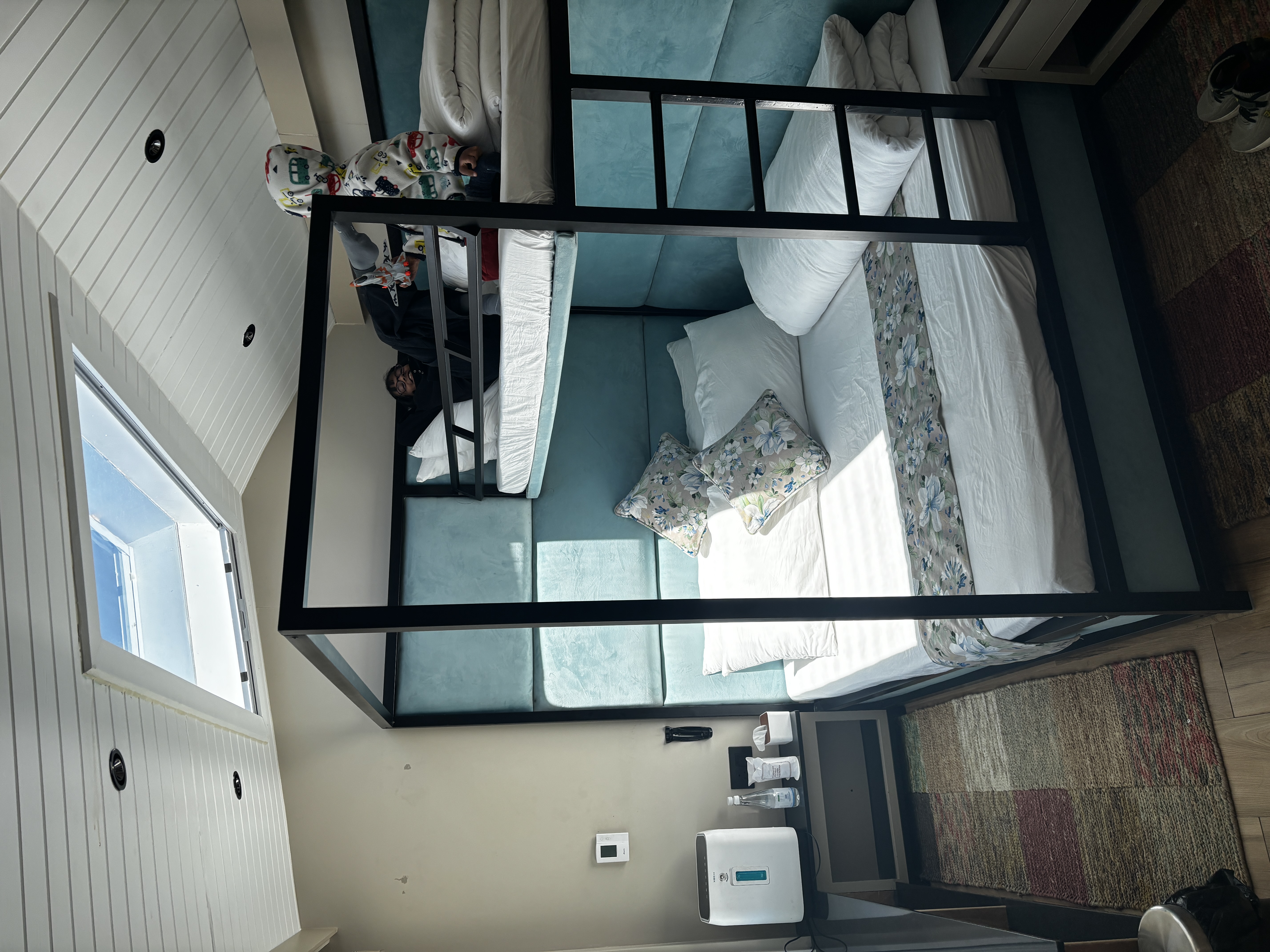Well-furnished and comfortable cabin interior