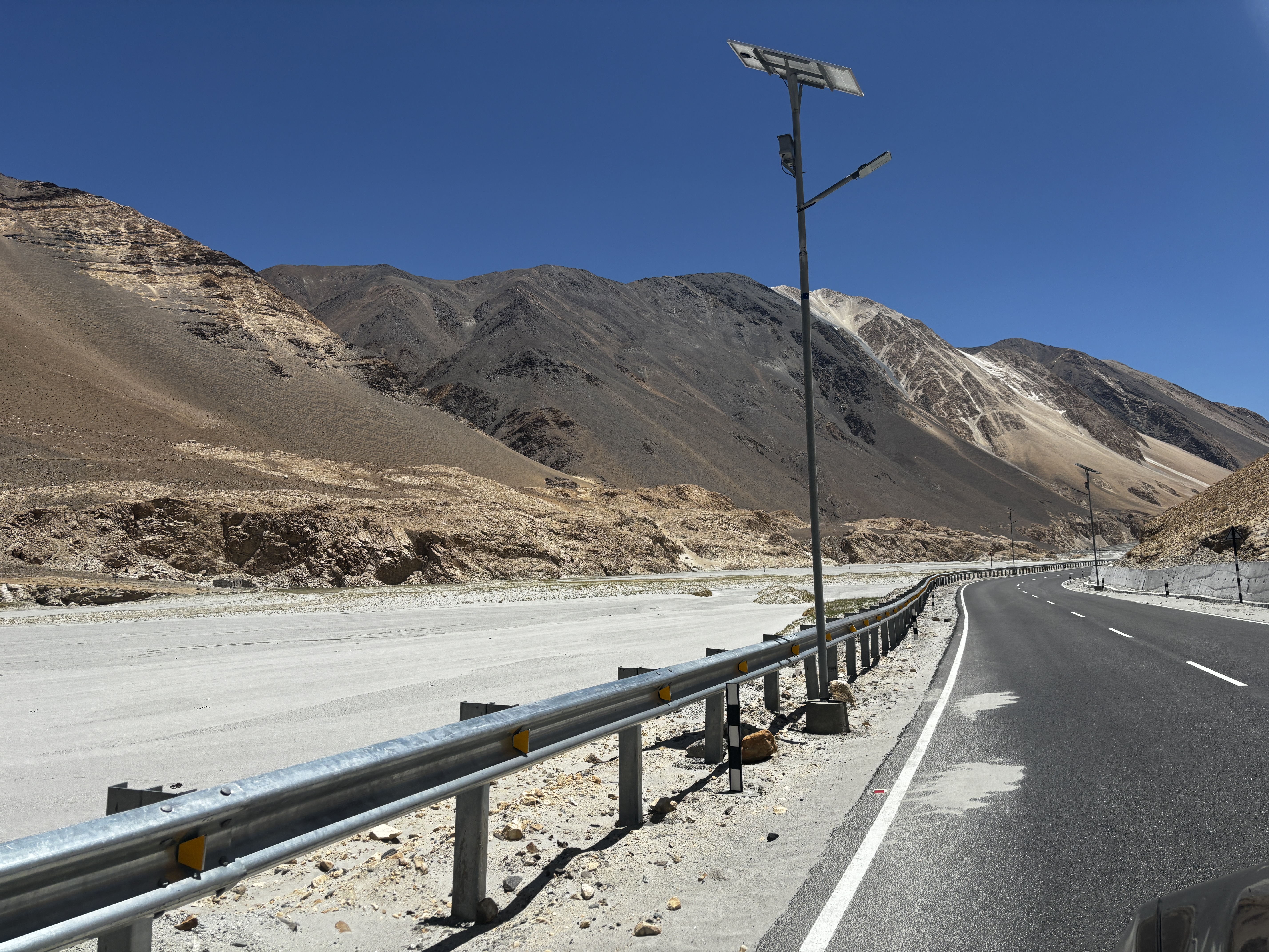 Spectacular mountain views on the route