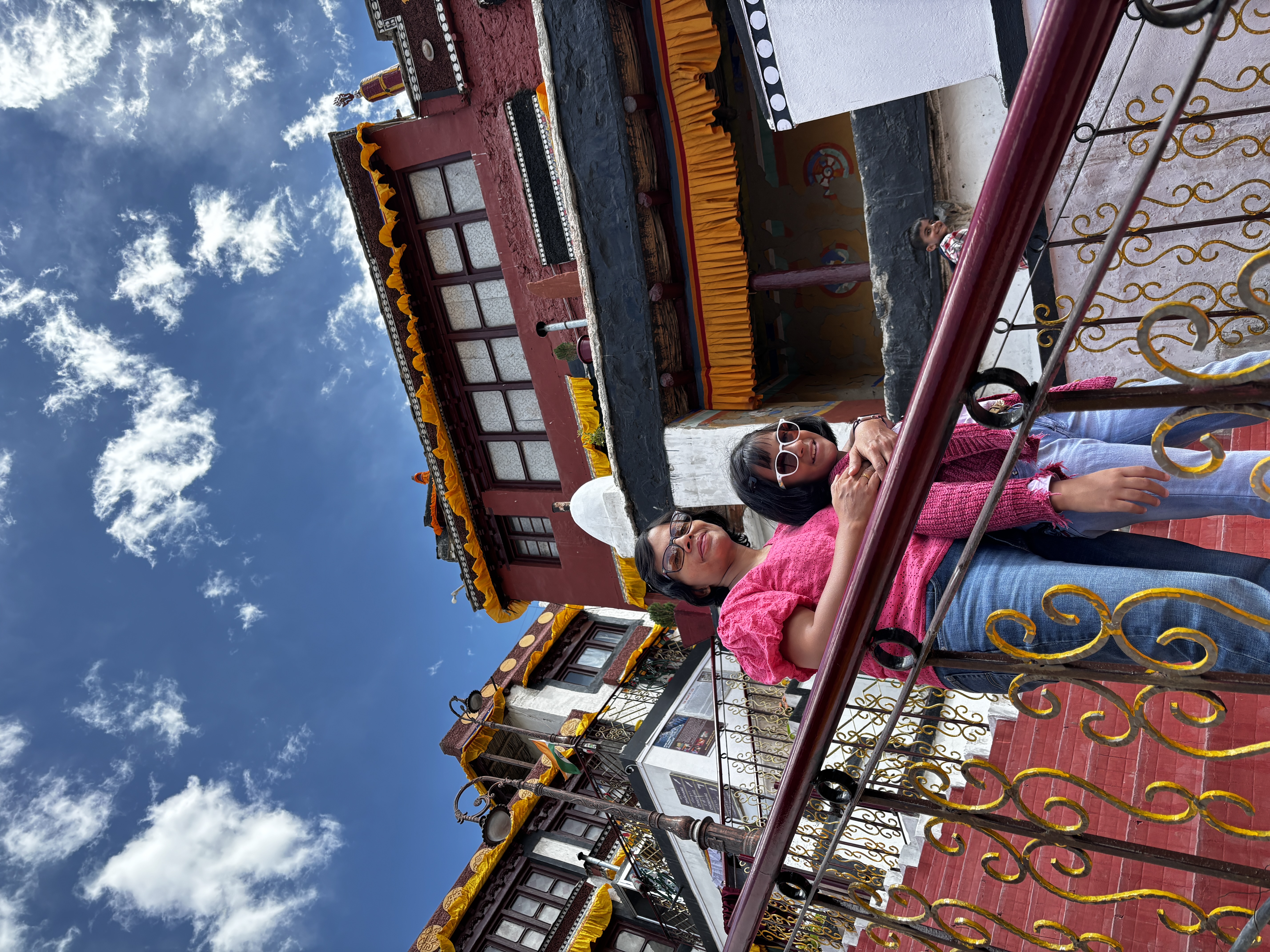 Diskit monastry courtyard