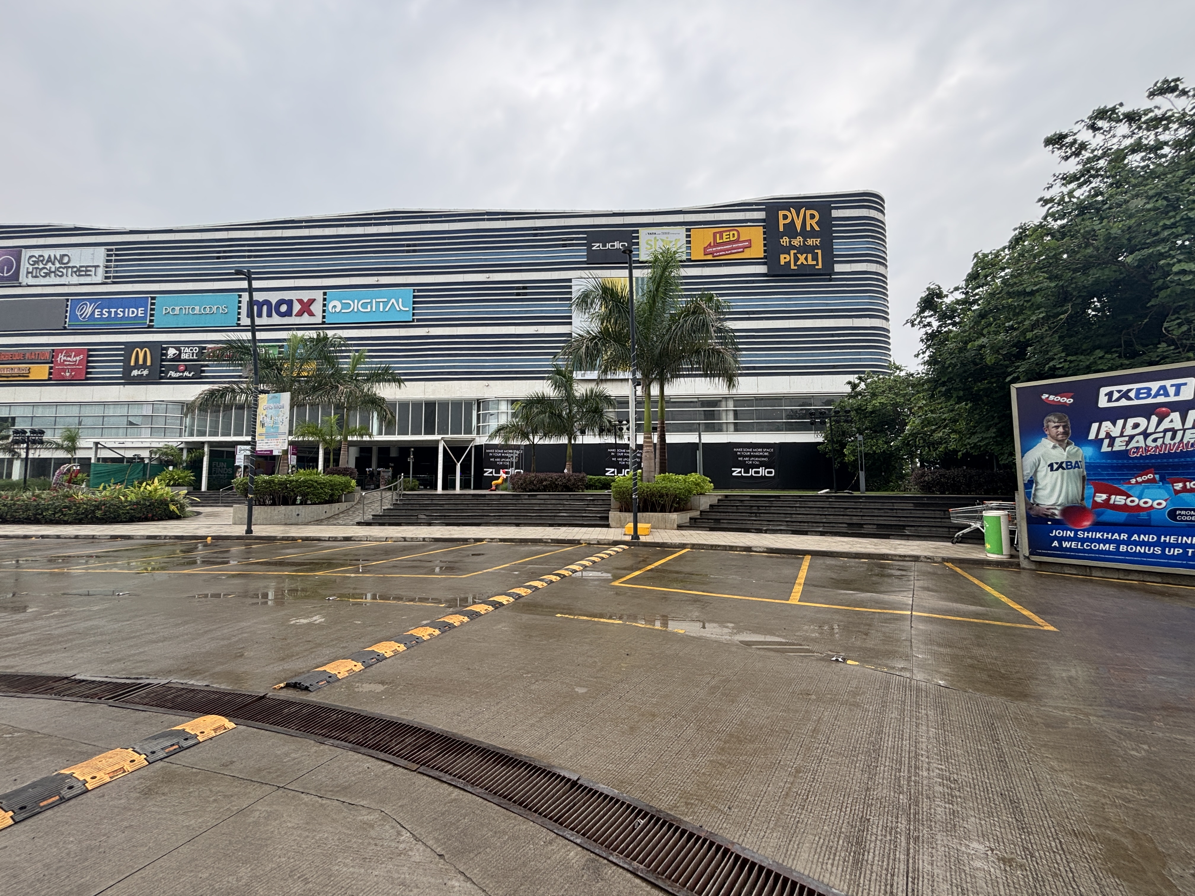 Mall nearby hotel to kill time if needed. We idled here during car wash